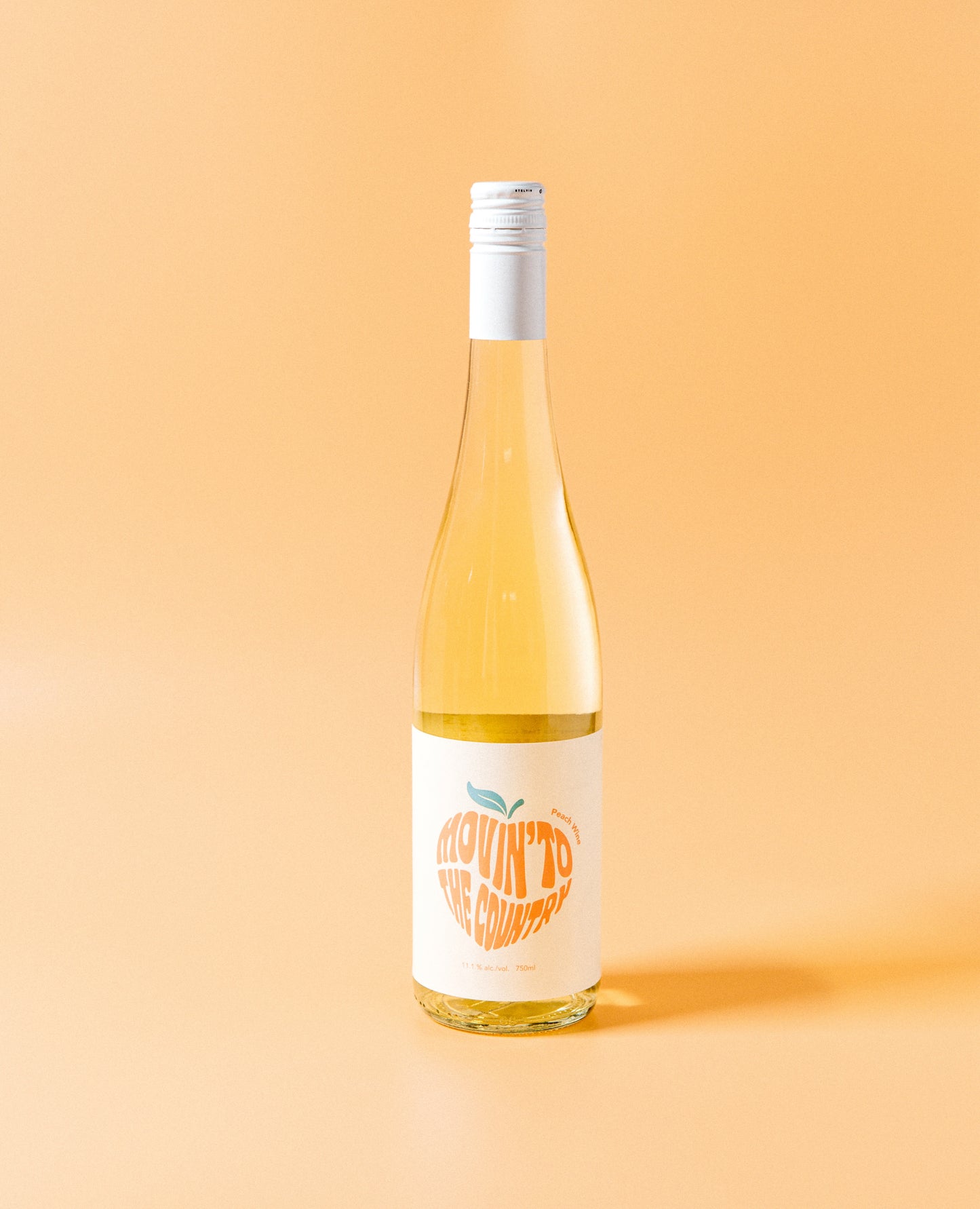 'Movin' to the Country' Peach Wine